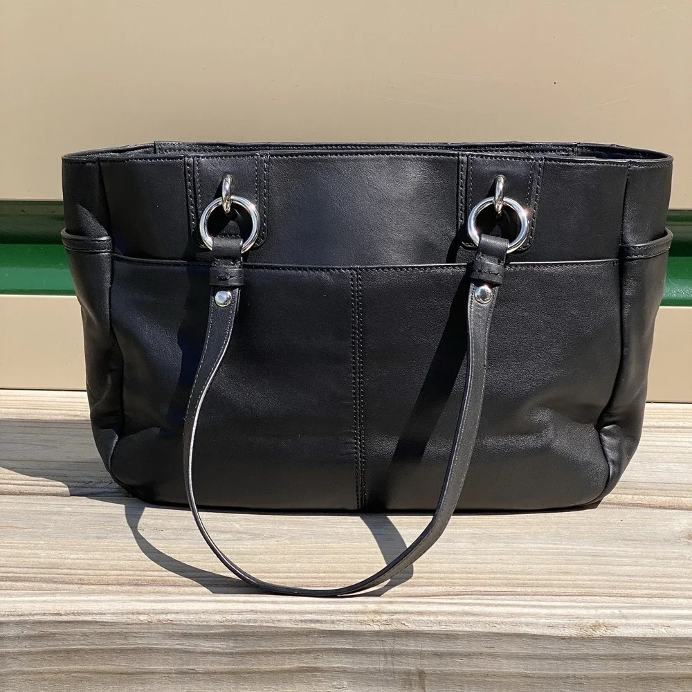 Coach Gallery East West Leather Tote Black Shoulder Bag Side Zip Pockets F19252
